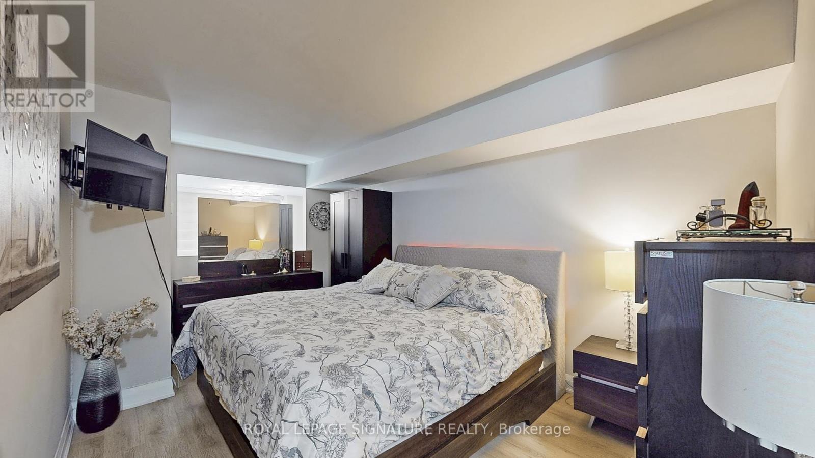 105 - 12 Woodstream Boulevard, Vaughan, Ontario  L4L 8C3 - Photo 14 - N12488632