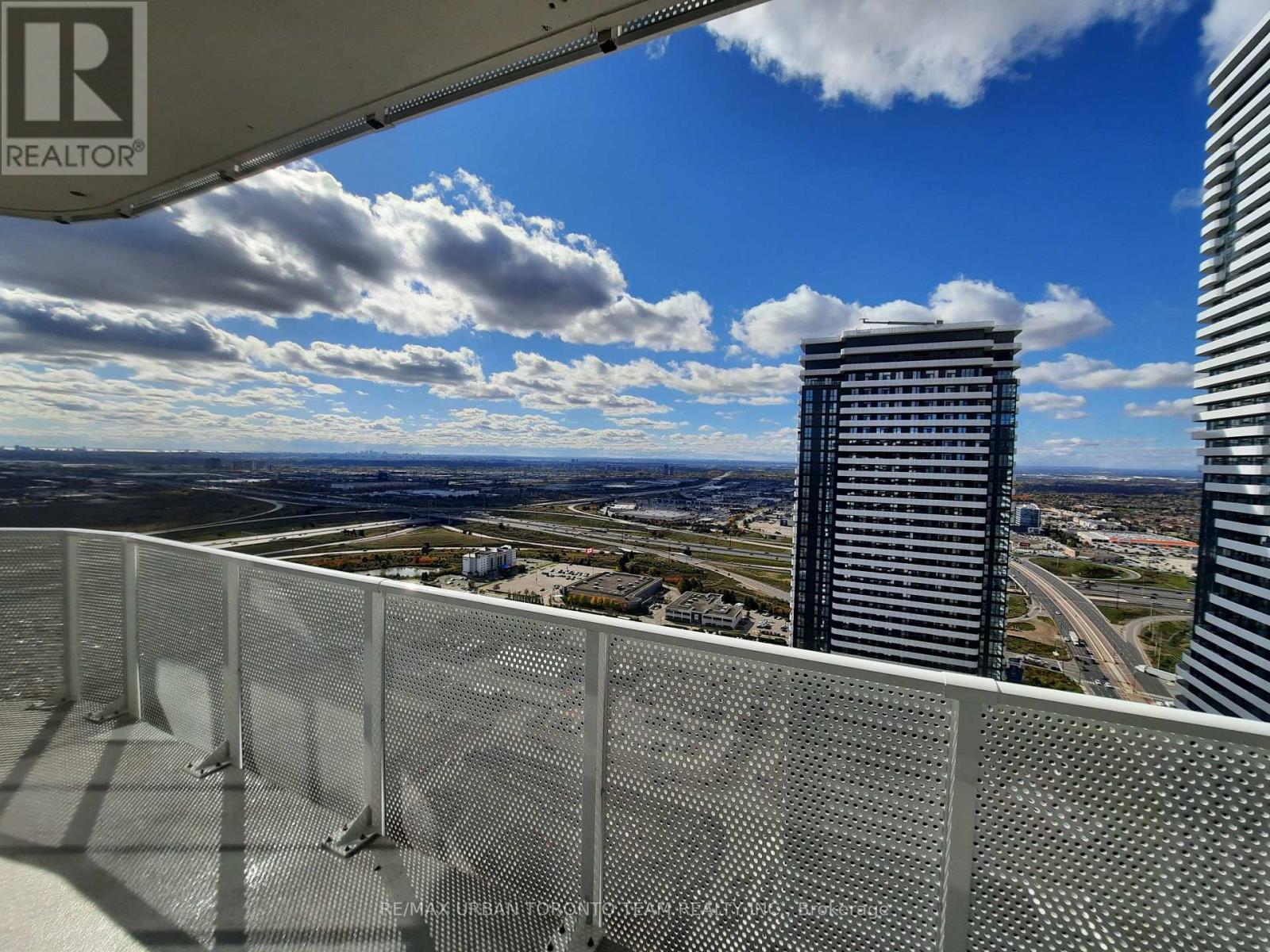 4615 - 28 Interchange Way, Vaughan, Ontario  L4K 0P8 - Photo 10 - N12488692