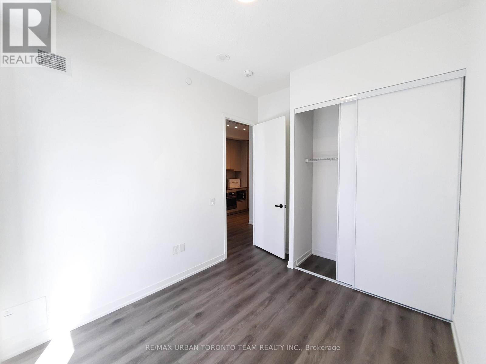 4615 - 28 Interchange Way, Vaughan, Ontario  L4K 0P8 - Photo 7 - N12488692