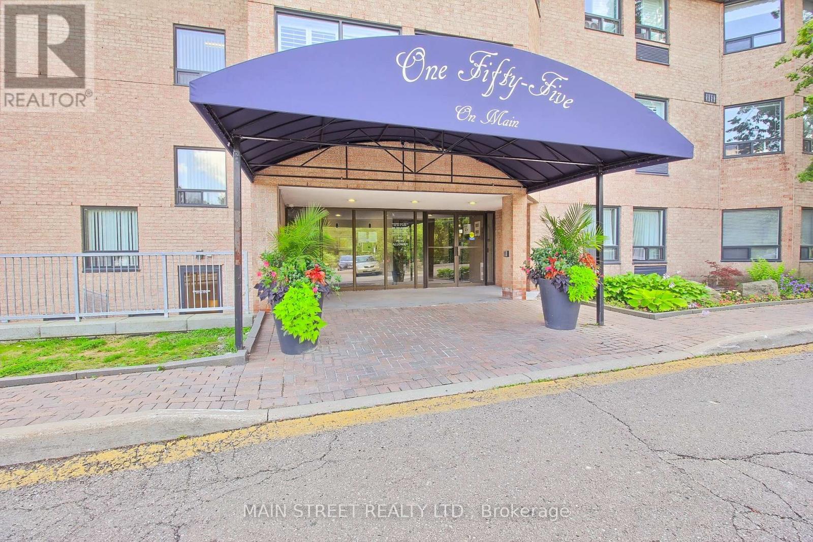 302 - 155 Main Street, Newmarket, Ontario  L3Y 8C2 - Photo 2 - N12488694