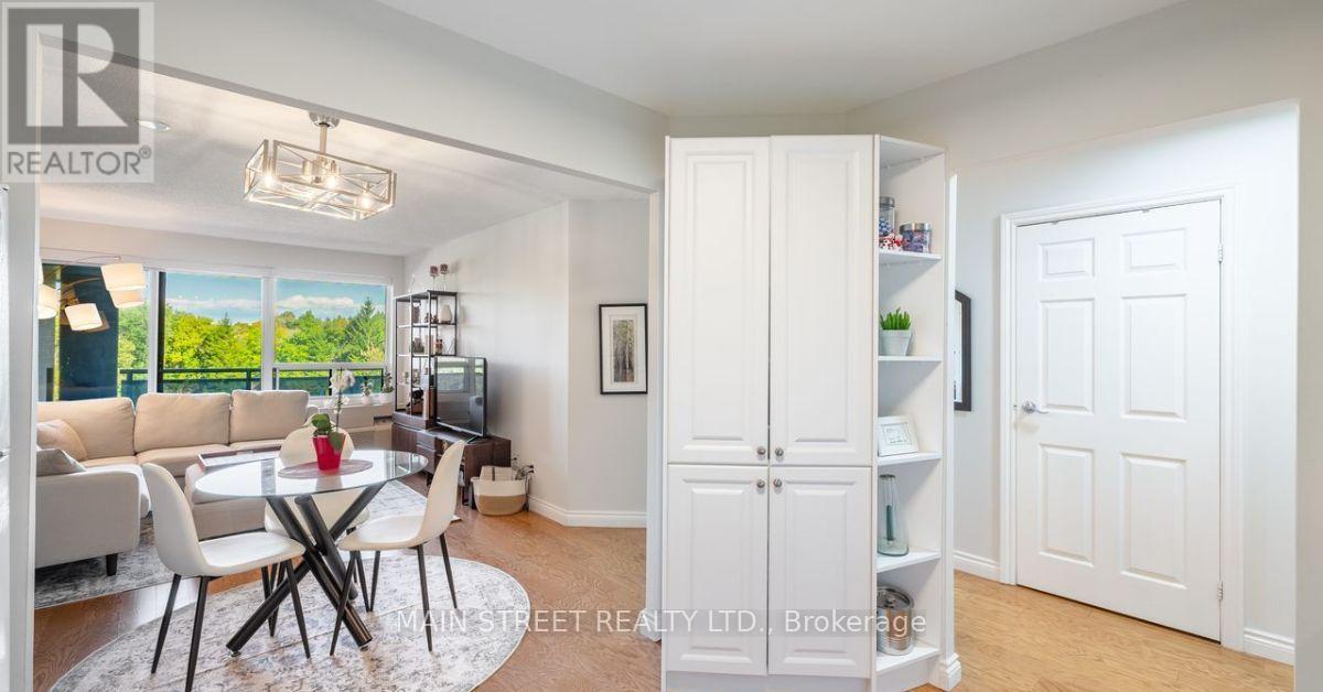 302 - 155 Main Street, Newmarket, Ontario  L3Y 8C2 - Photo 6 - N12488694