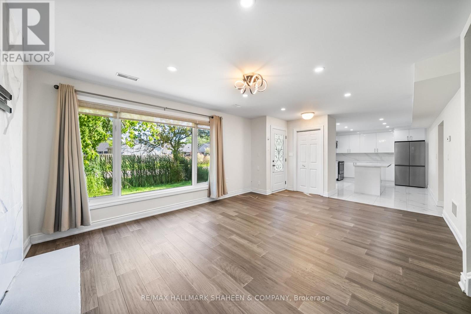 312 Terrace Drive, Georgina, Ontario  L4P 2Y8 - Photo 9 - N12488712