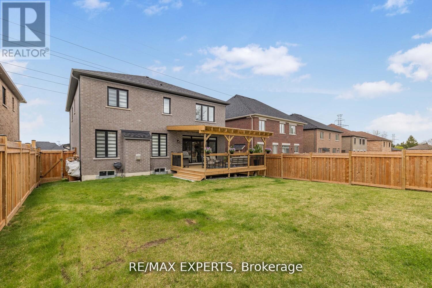 75 Bethpage Crescent, Newmarket, Ontario  L3X 1B8 - Photo 42 - N12488728