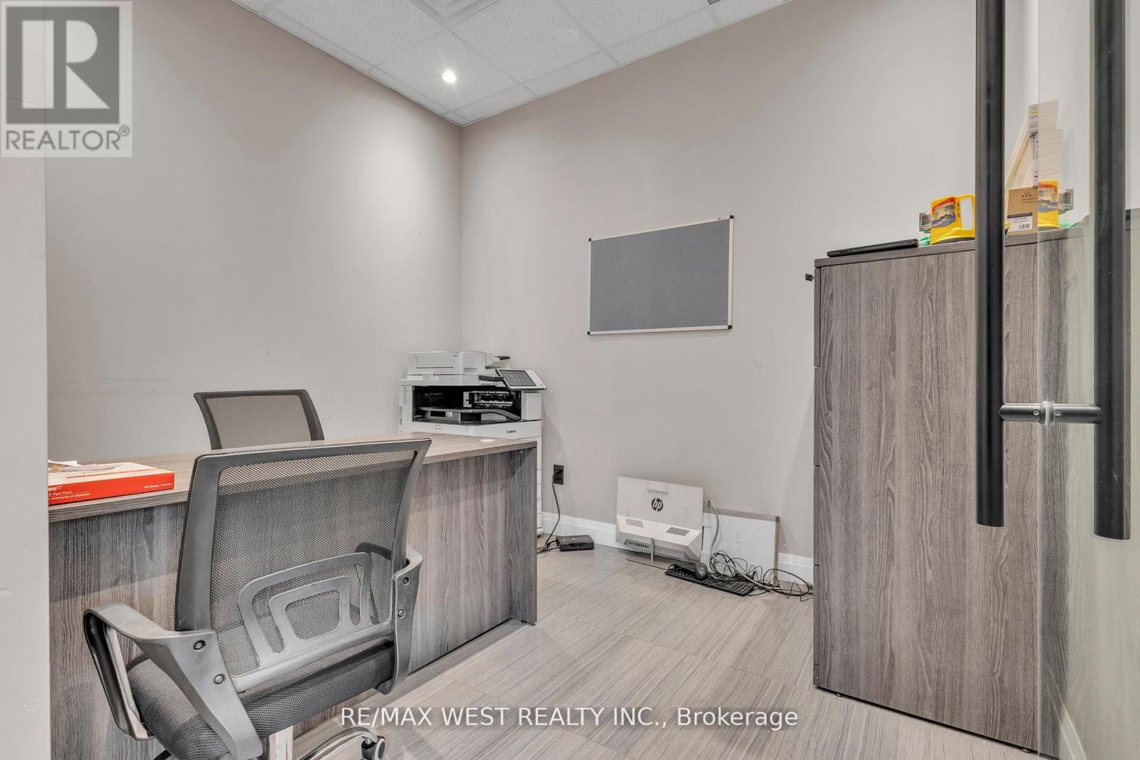 17&18 - 418 Hanlan Road, Vaughan, Ontario  L4L 4Z1 - Photo 20 - N12488754