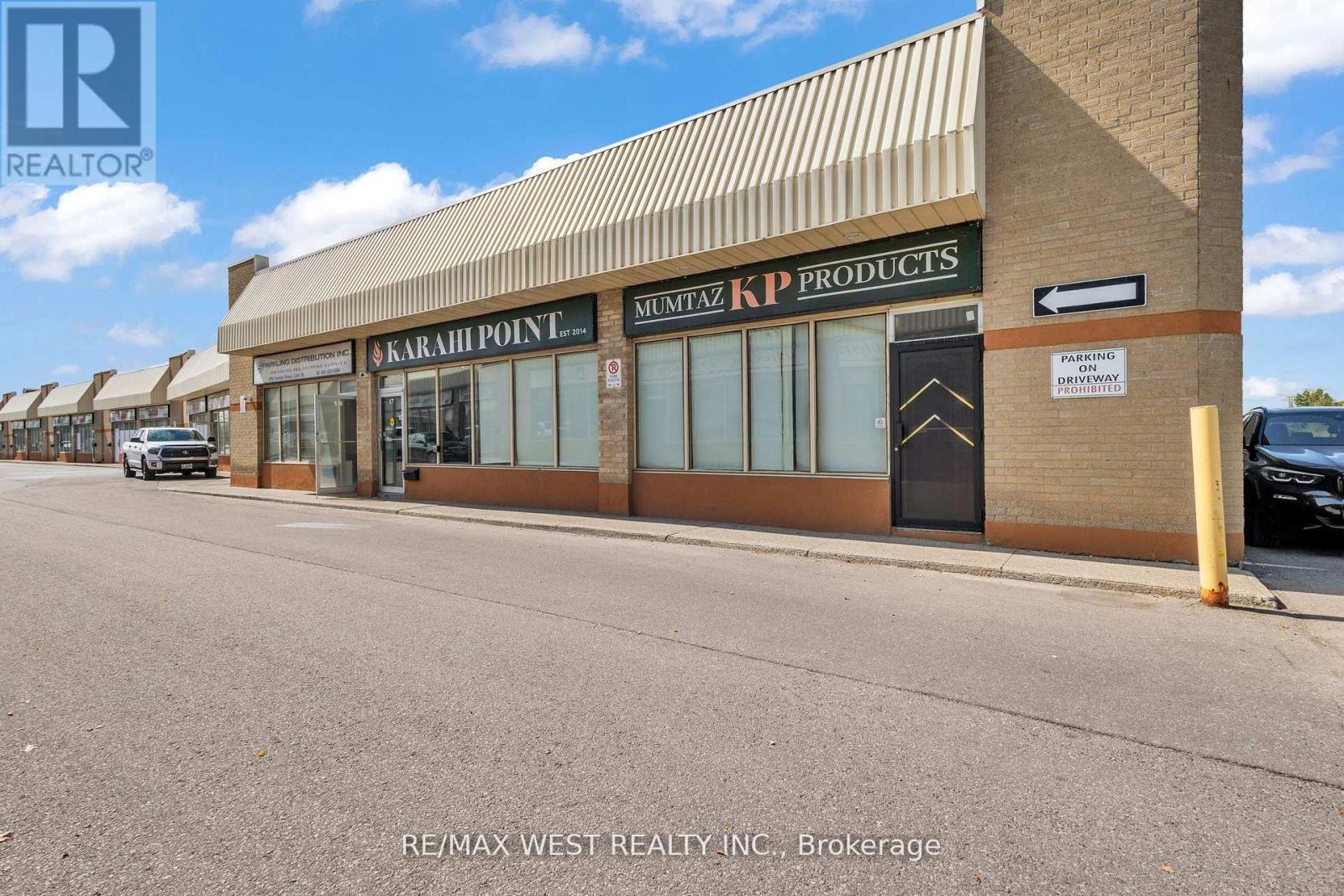 17&18 - 418 Hanlan Road, Vaughan, Ontario  L4L 4Z1 - Photo 3 - N12488754