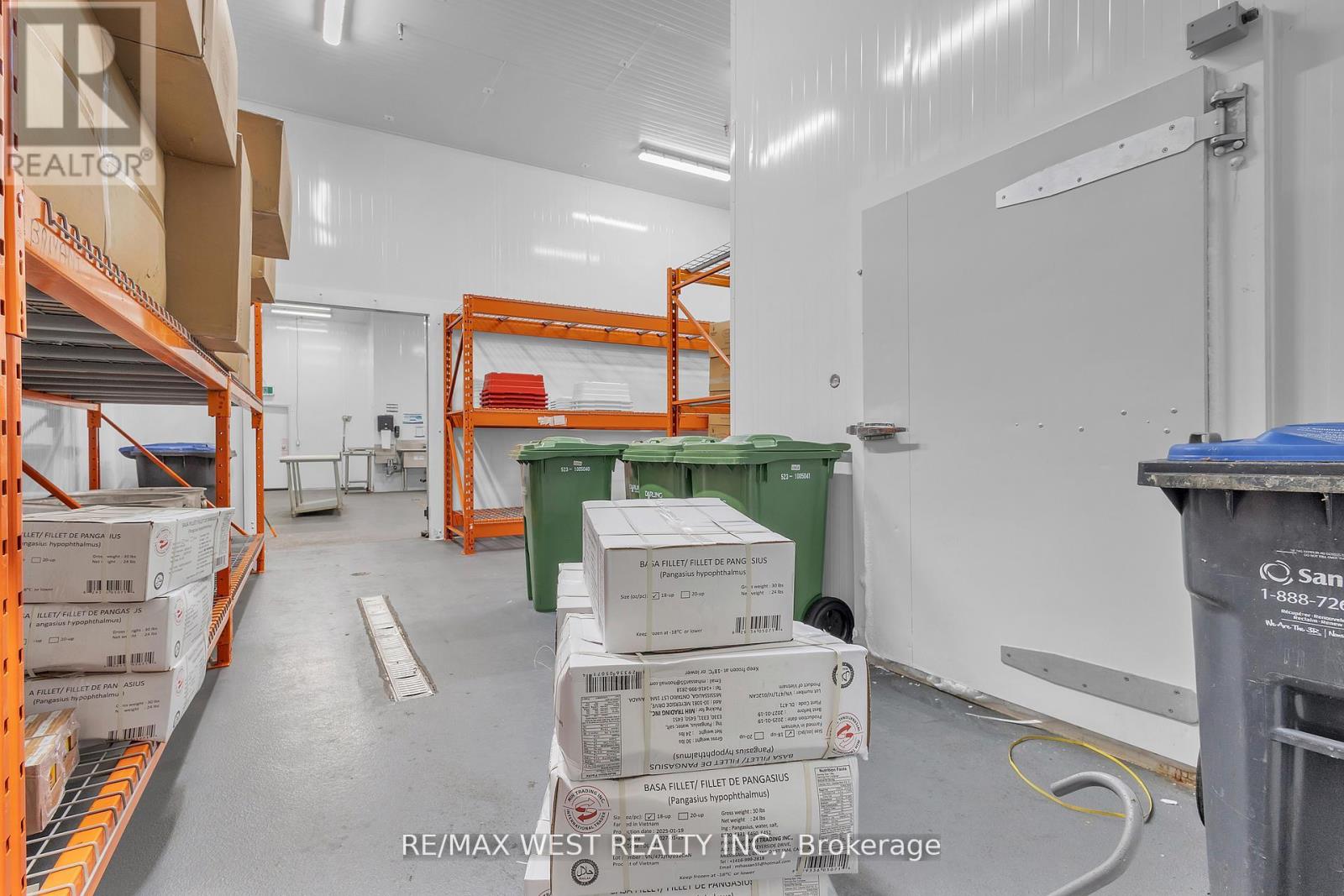 17&18 - 418 Hanlan Road, Vaughan, Ontario  L4L 4Z1 - Photo 30 - N12488754