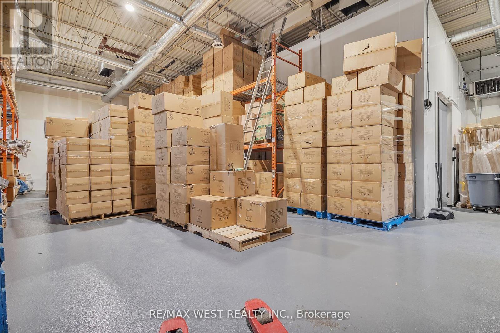 17&18 - 418 Hanlan Road, Vaughan, Ontario  L4L 4Z1 - Photo 32 - N12488754