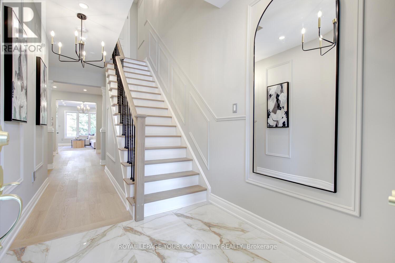 167 Sir Sanford Fleming Way, Vaughan, Ontario  L6A 0V4 - Photo 4 - N12488852