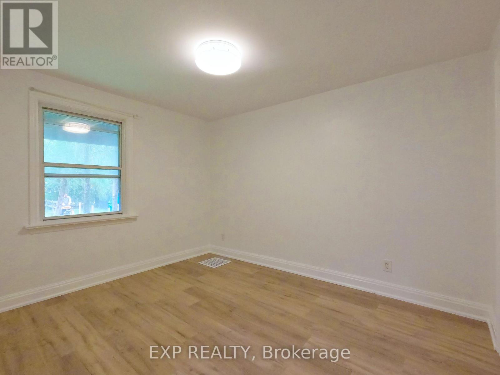 Main Lv - 101 Roseview Avenue, Richmond Hill, Ontario  L4C 1C6 - Photo 5 - N12488854