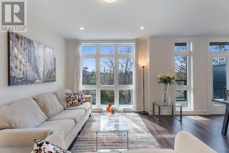 16 - 7 PHELPS LANE, Richmond Hill, Ontario