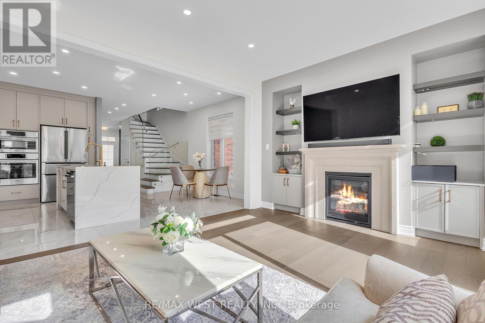 61 Zenith Avenue, Vaughan, Ontario  L4H 4L1 - Photo 11 - N12488892