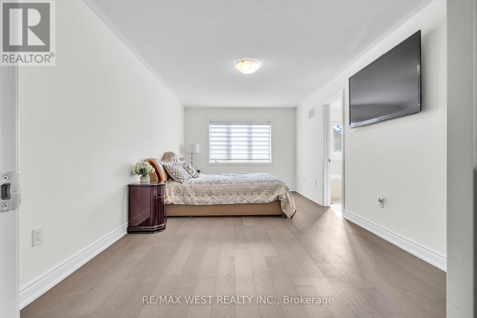 61 Zenith Avenue, Vaughan, Ontario  L4H 4L1 - Photo 21 - N12488892