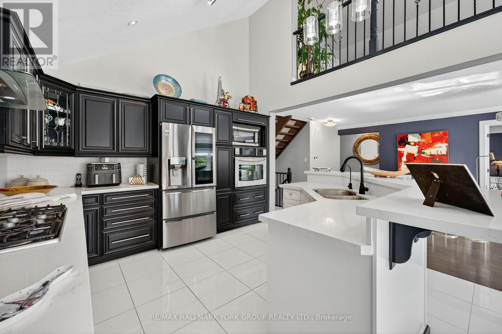 93 Seline Crescent, Barrie, Ontario  L4N 5V7 - Photo 13 - S12487775