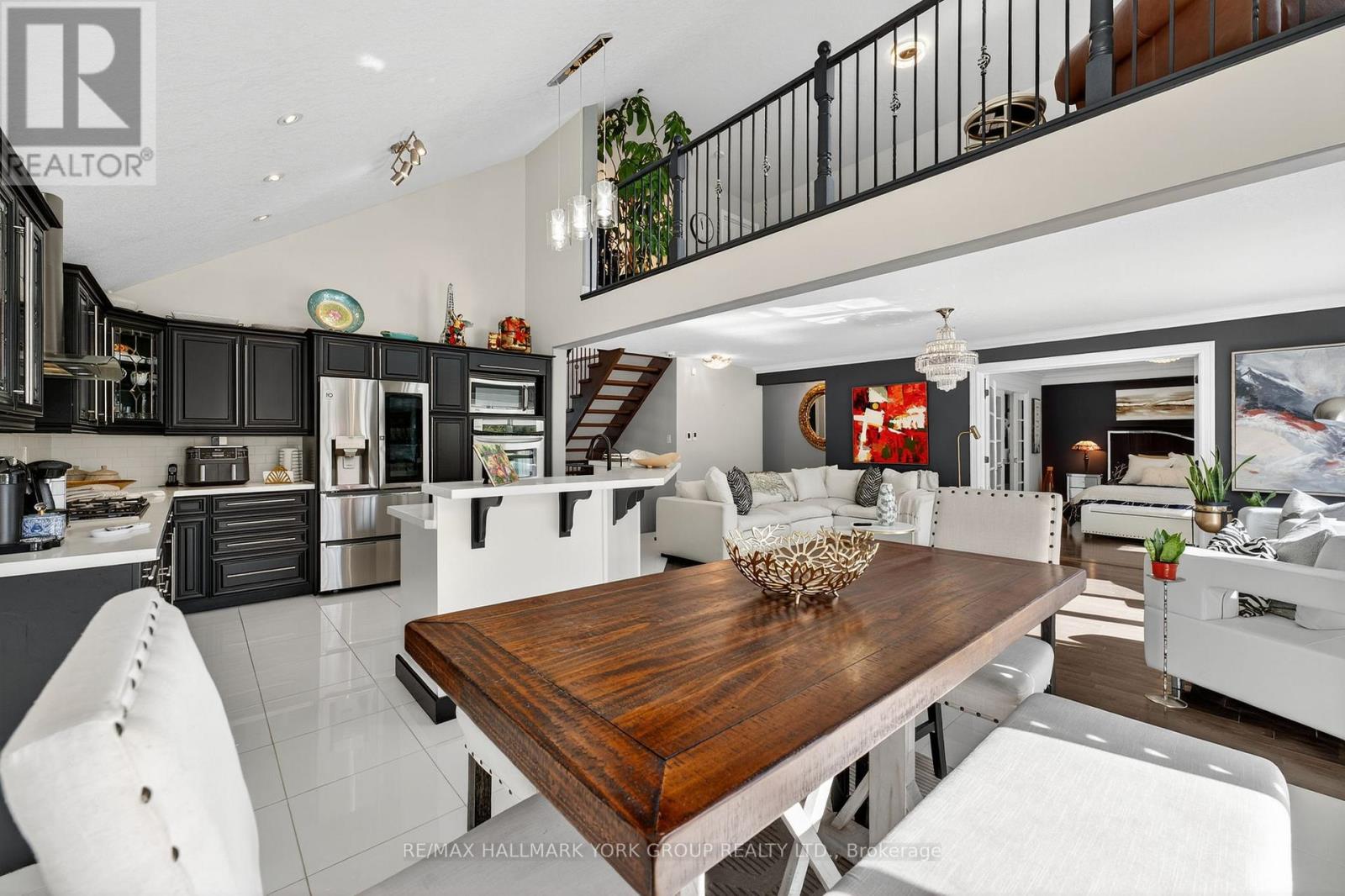 93 Seline Crescent, Barrie, Ontario  L4N 5V7 - Photo 15 - S12487775