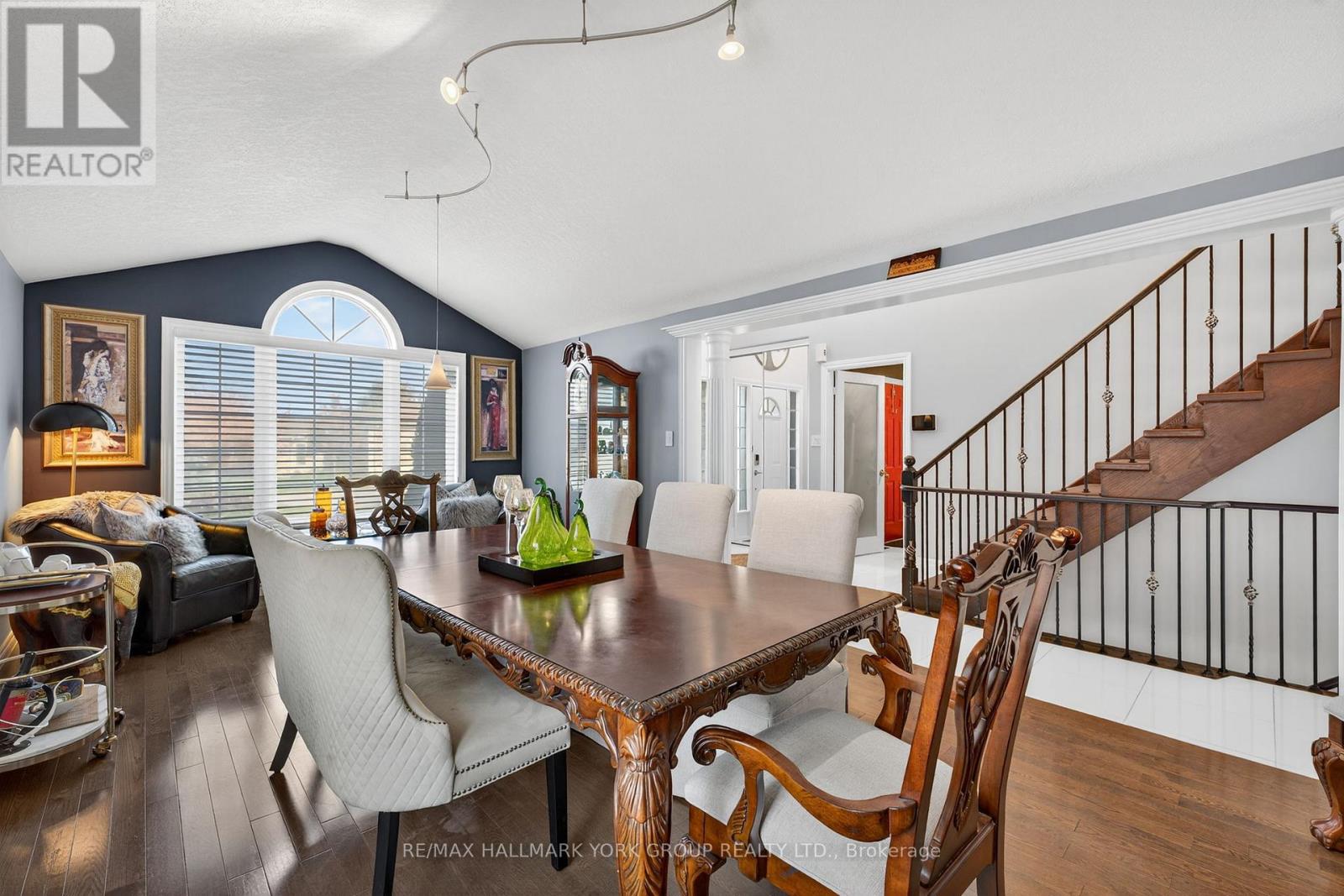 93 Seline Crescent, Barrie, Ontario  L4N 5V7 - Photo 6 - S12487775