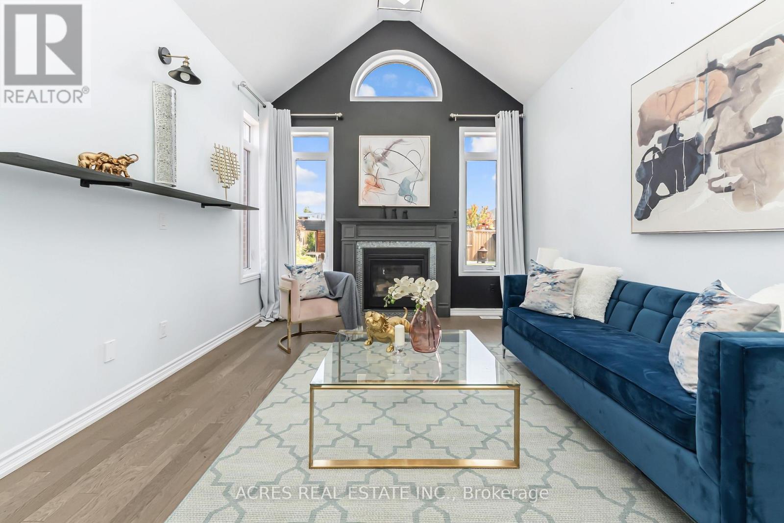 96 Redmond Crescent, Springwater, Ontario  L9X 1Z8 - Photo 12 - S12487962