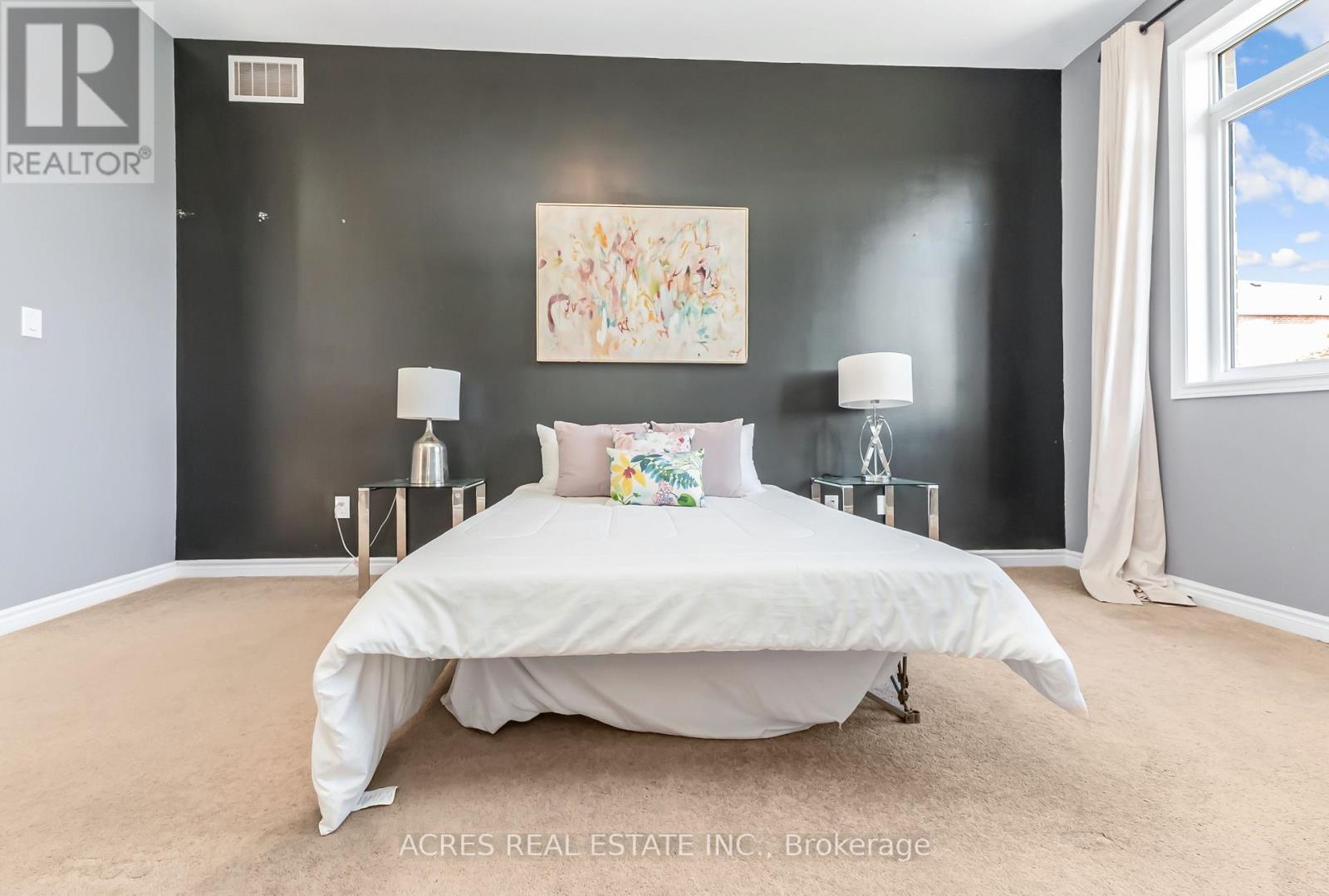 96 Redmond Crescent, Springwater, Ontario  L9X 1Z8 - Photo 17 - S12487962