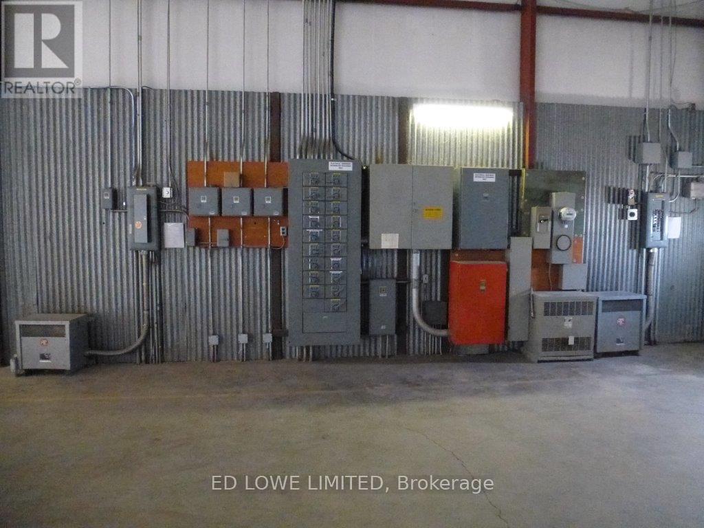 4 Patterson Road, Barrie, Ontario  L4N 5P7 - Photo 6 - S12487974