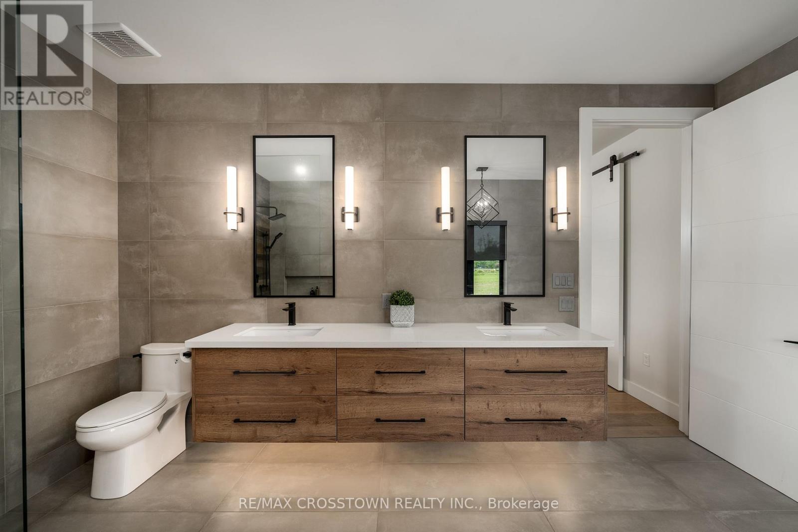 1 Best Court, Oro-Medonte, Ontario  L0L 2L0 - Photo 16 - S12488110