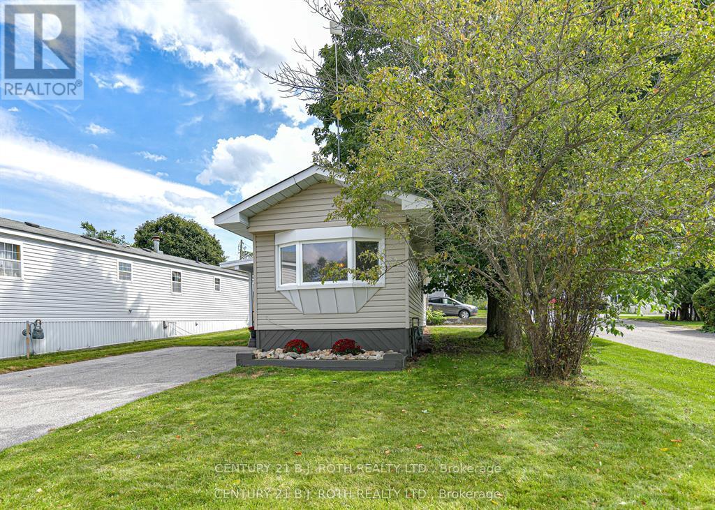 1296 Madison Street, Severn, Ontario  L3V 0V1 - Photo 3 - S12488222