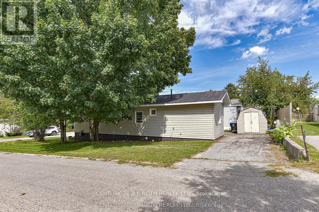 1296 Madison Street, Severn, Ontario  L3V 0V1 - Photo 32 - S12488222