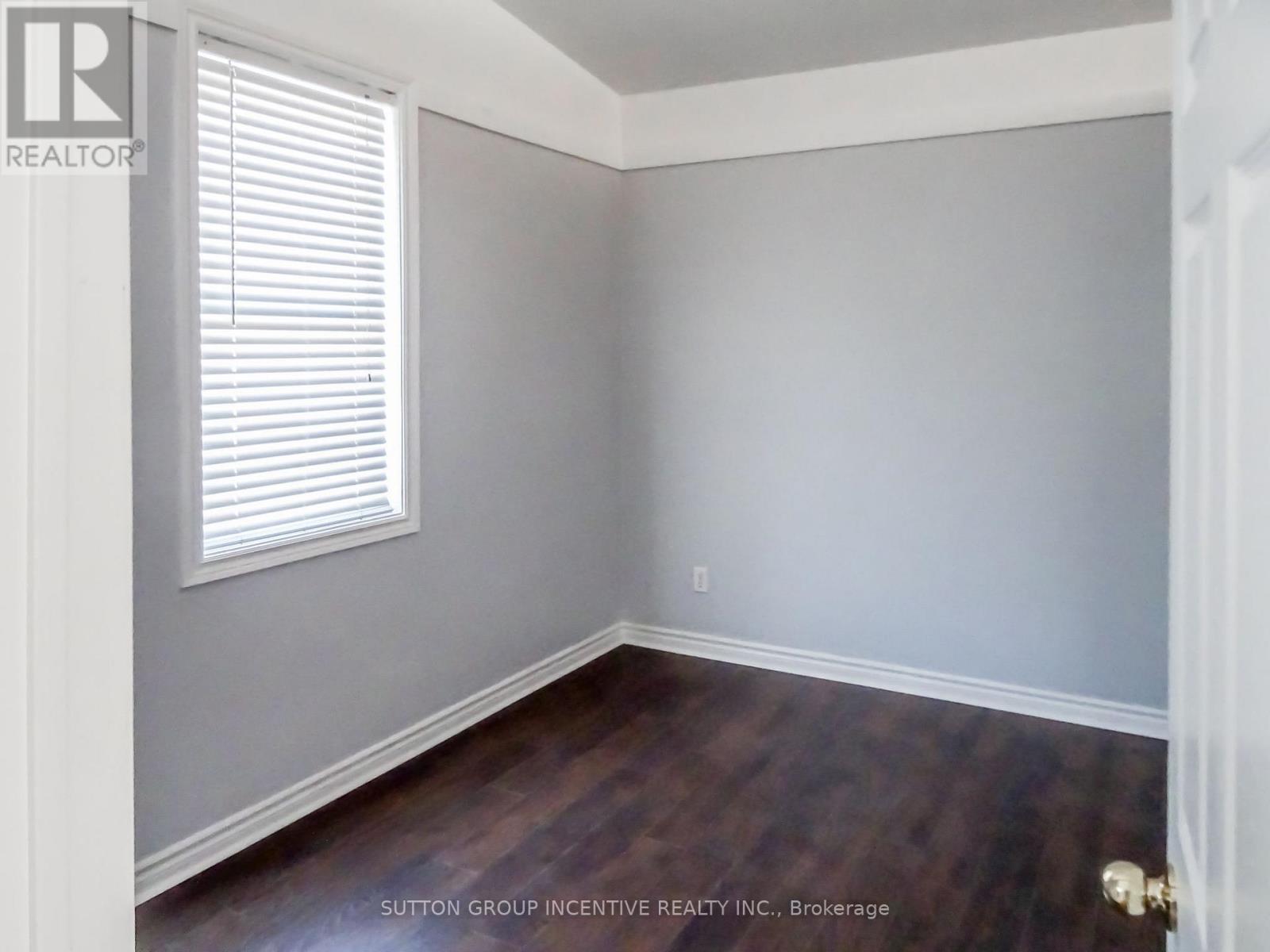 149 Blake Street, Barrie, Ontario  L4M 1K4 - Photo 33 - S12488328