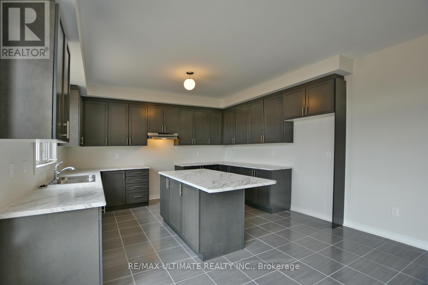 16 Mclean Avenue, Collingwood, Ontario  L9Y 3V2 - Photo 11 - S12488606