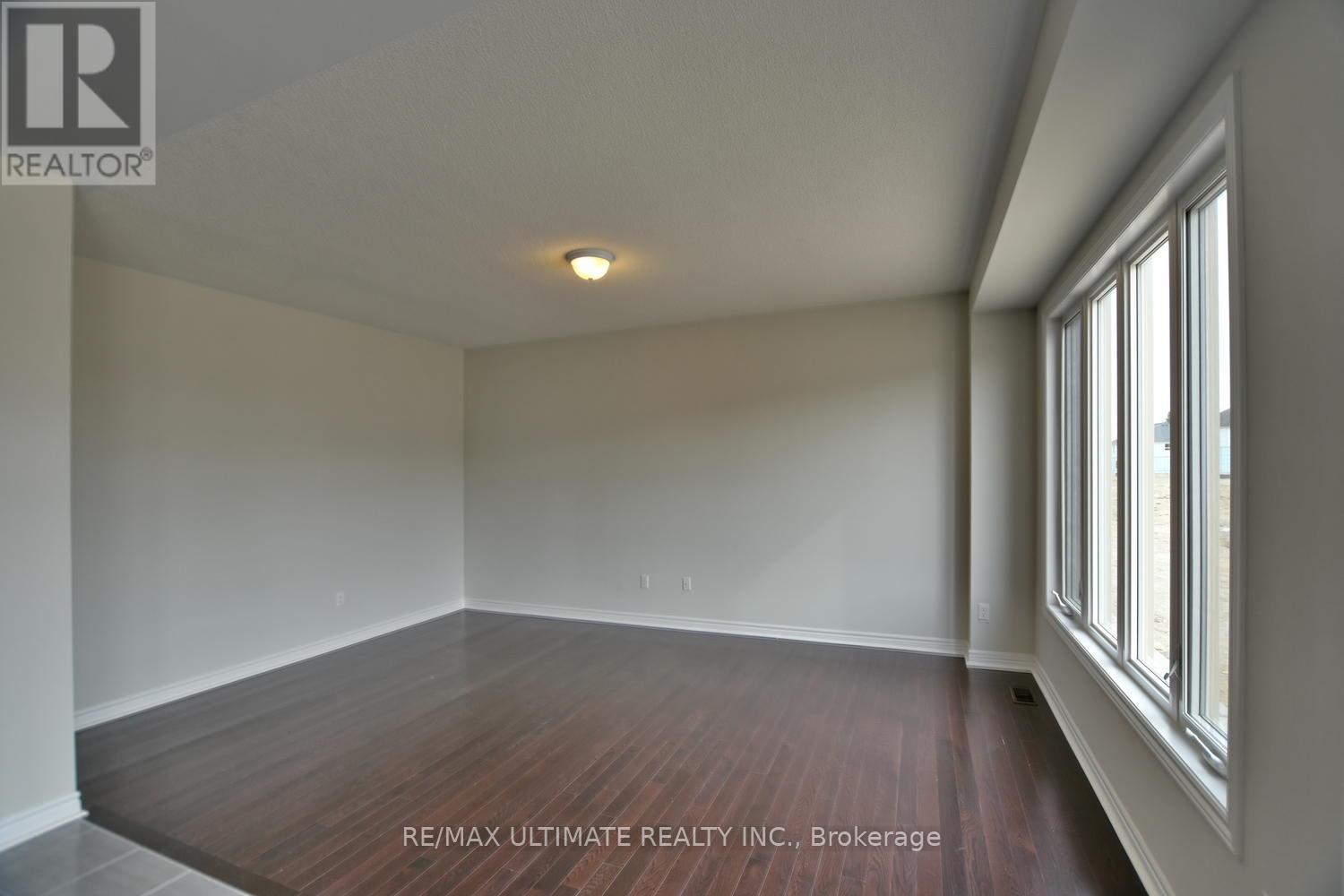 16 Mclean Avenue, Collingwood, Ontario  L9Y 3V2 - Photo 15 - S12488606