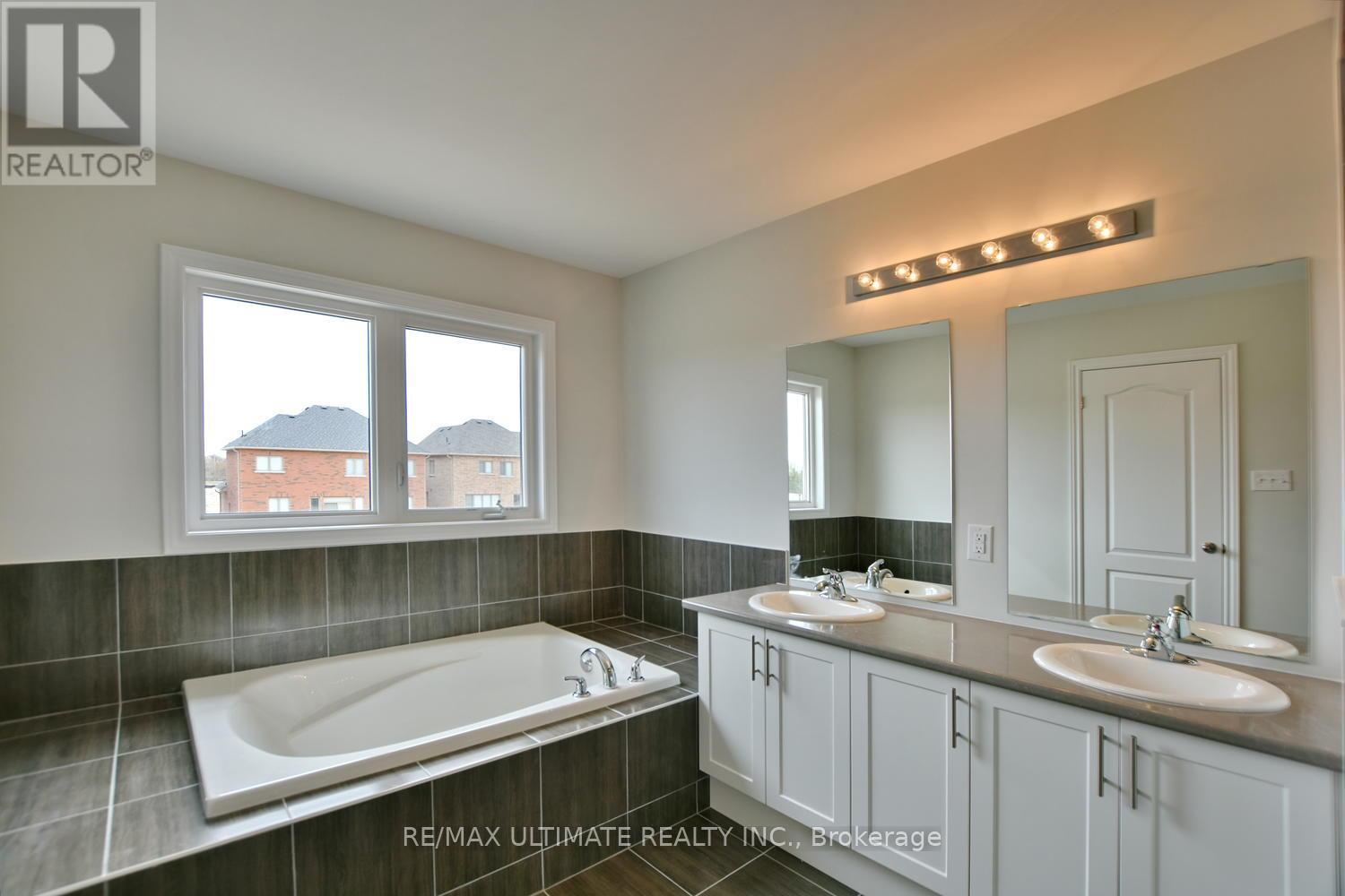 16 Mclean Avenue, Collingwood, Ontario  L9Y 3V2 - Photo 25 - S12488606