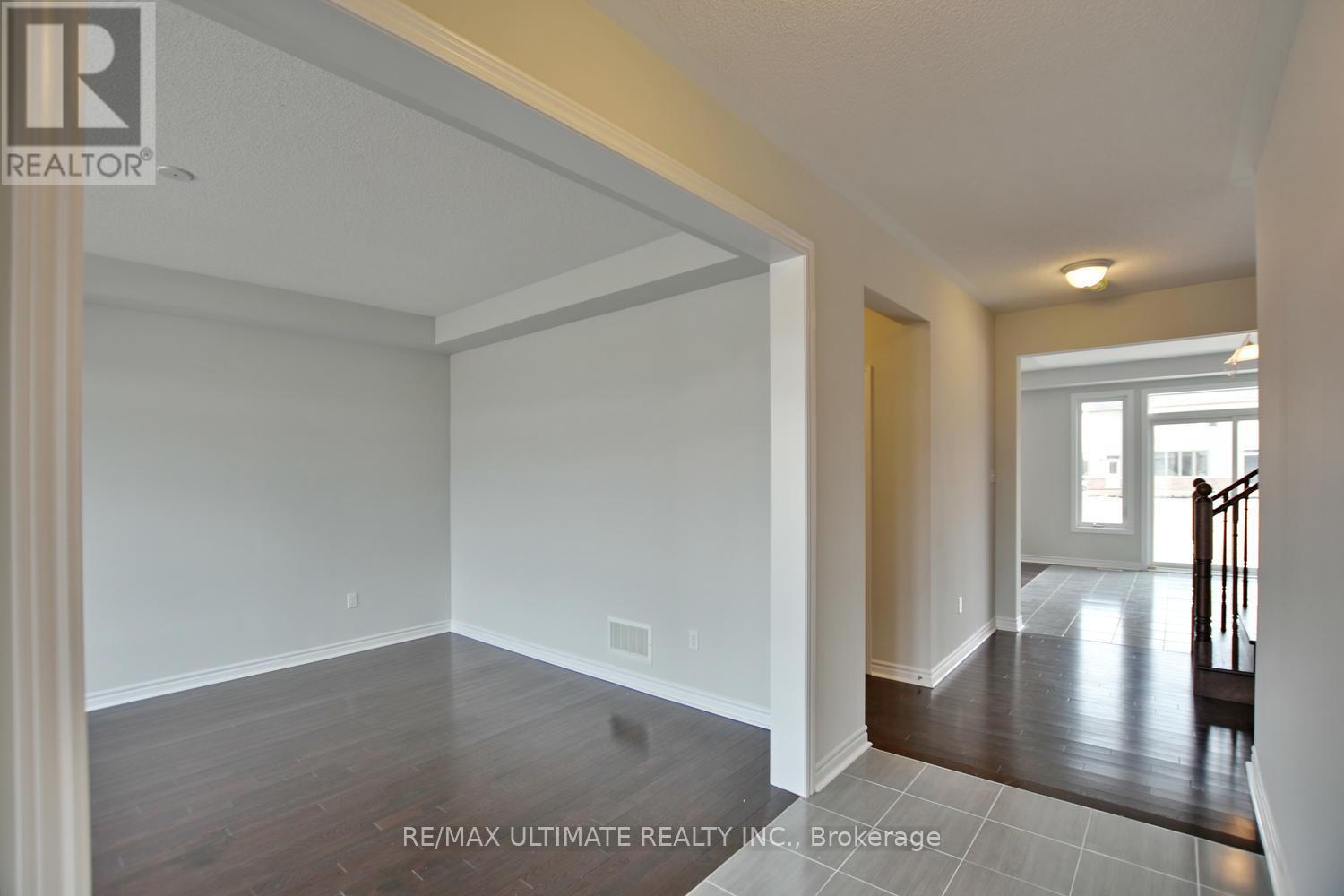 16 Mclean Avenue, Collingwood, Ontario  L9Y 3V2 - Photo 4 - S12488606