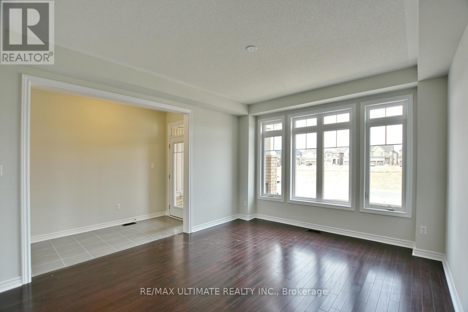 16 Mclean Avenue, Collingwood, Ontario  L9Y 3V2 - Photo 6 - S12488606