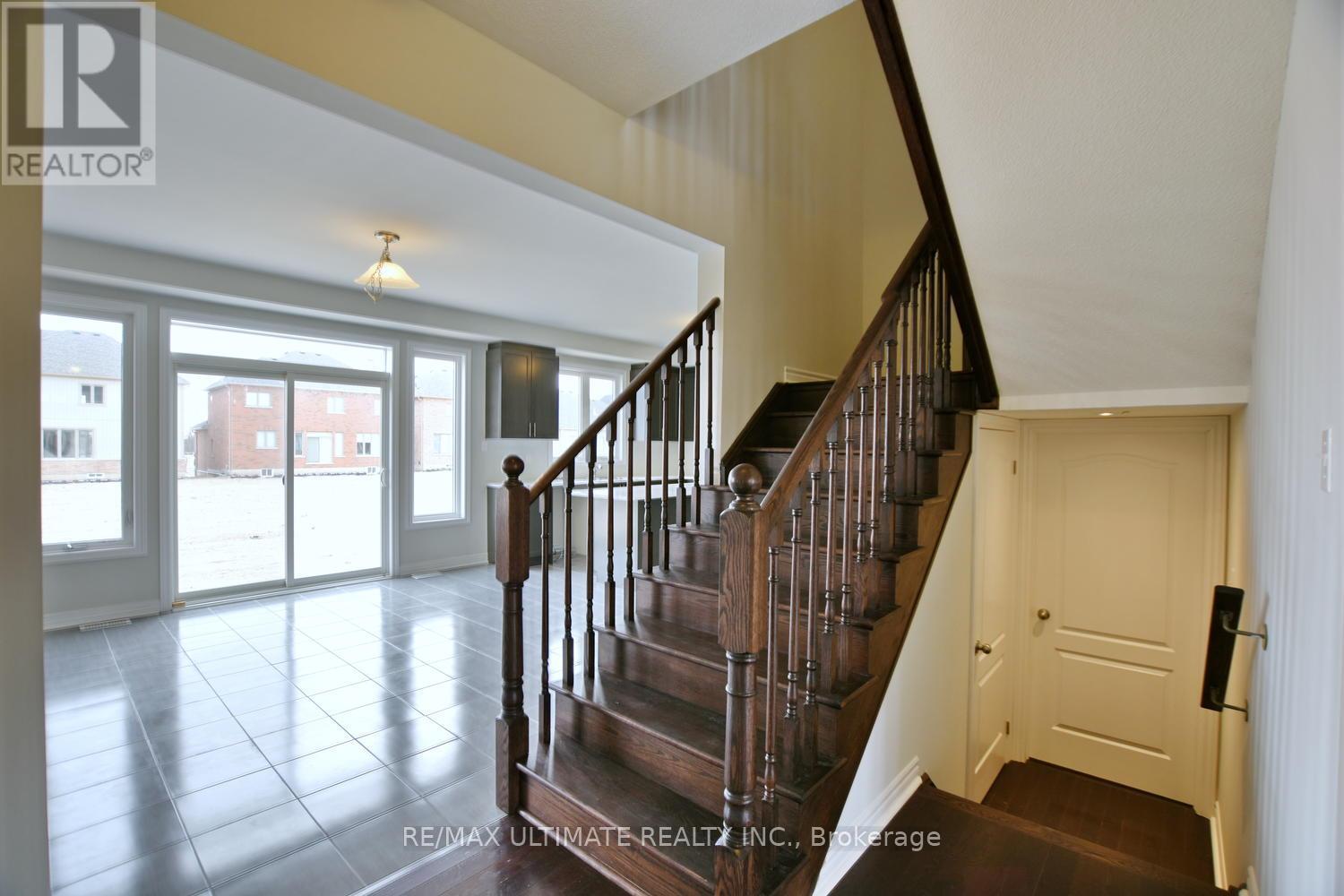 16 Mclean Avenue, Collingwood, Ontario  L9Y 3V2 - Photo 8 - S12488606