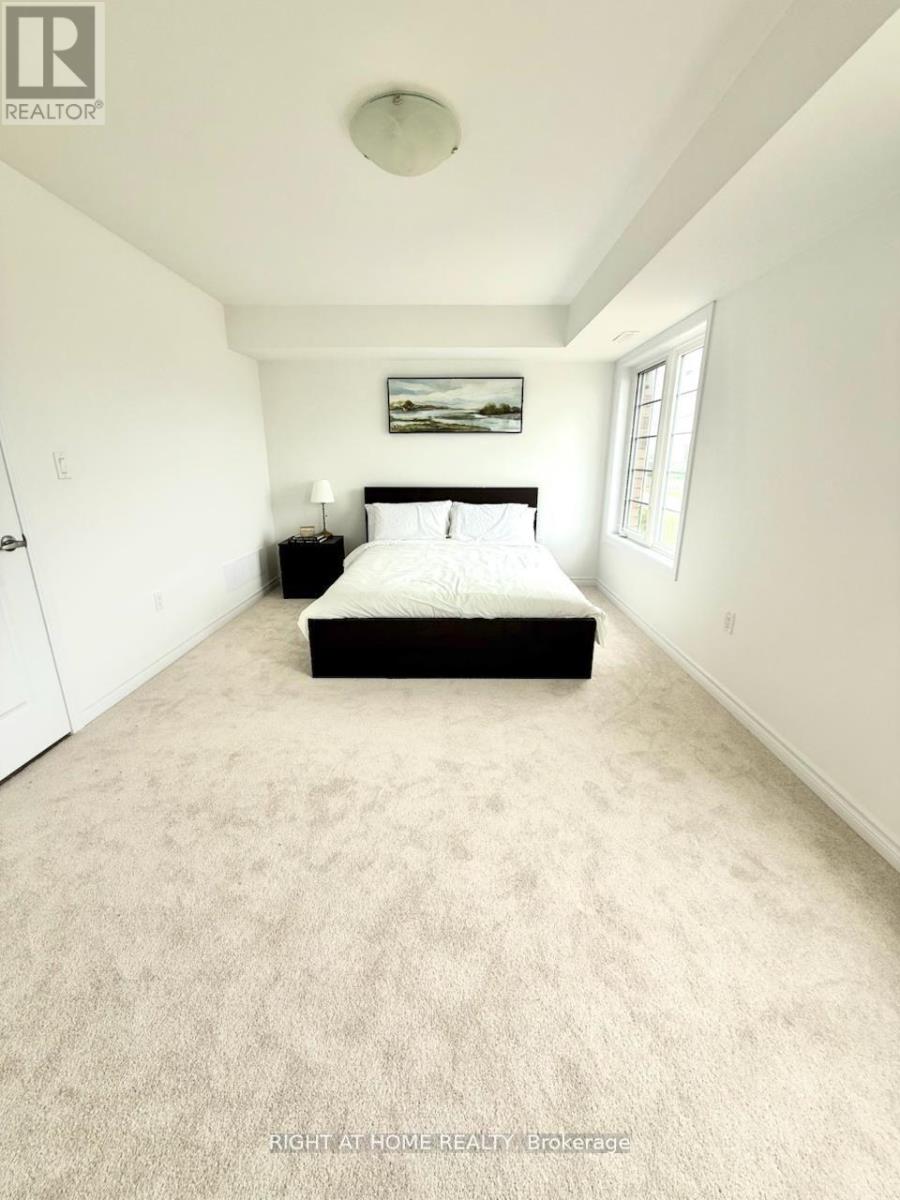 #2 - 31 Pumpkin Corner Crescent, Barrie, Ontario  L9J 0T5 - Photo 10 - S12488628