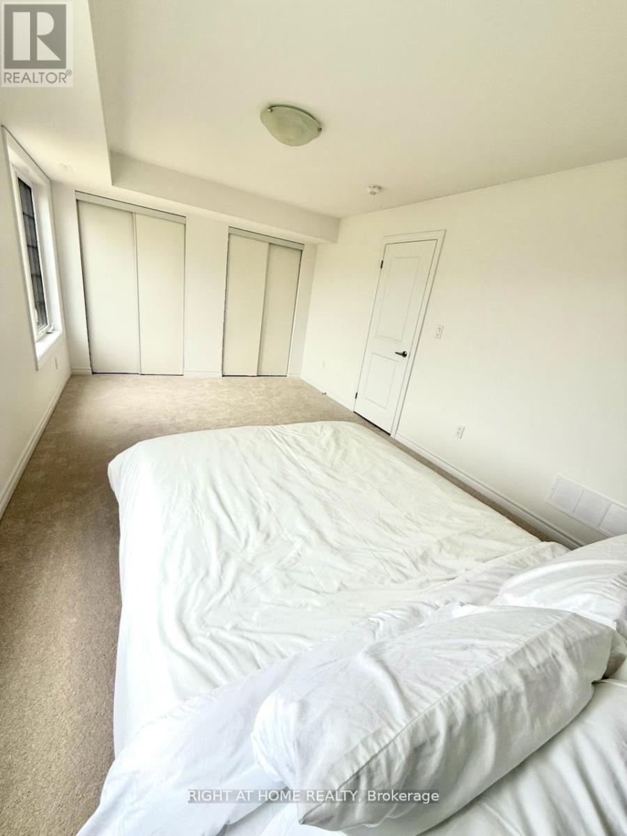 #2 - 31 Pumpkin Corner Crescent, Barrie, Ontario  L9J 0T5 - Photo 12 - S12488628