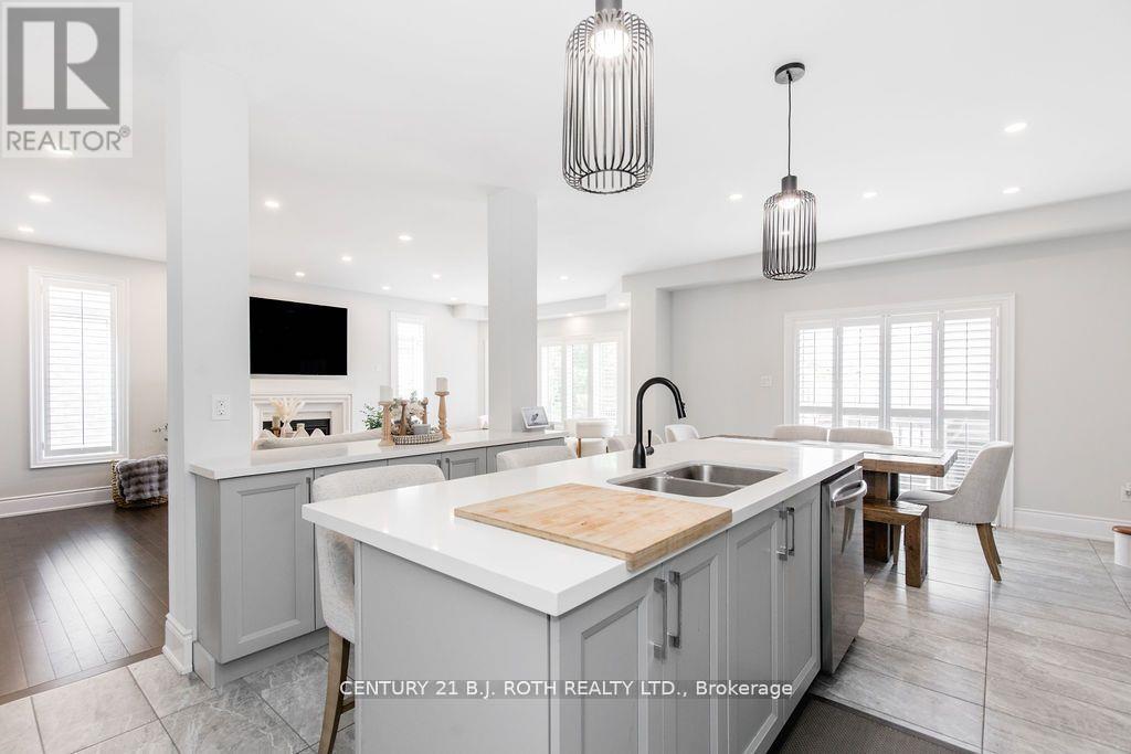 20 Westminster Circle, Barrie (Innis-Shore), Ontario  L4M 0A3 - Photo 16 - S12488890