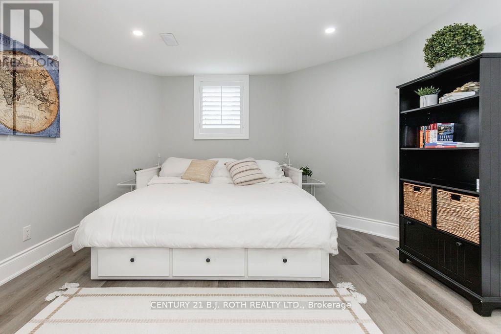 20 Westminster Circle, Barrie (Innis-Shore), Ontario  L4M 0A3 - Photo 44 - S12488890