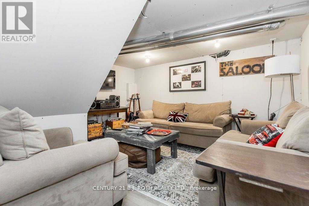 20 Westminster Circle, Barrie (Innis-Shore), Ontario  L4M 0A3 - Photo 45 - S12488890