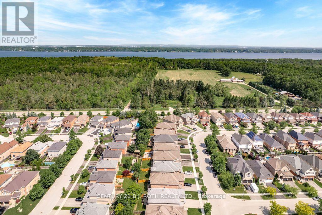 20 Westminster Circle, Barrie (Innis-Shore), Ontario  L4M 0A3 - Photo 47 - S12488890