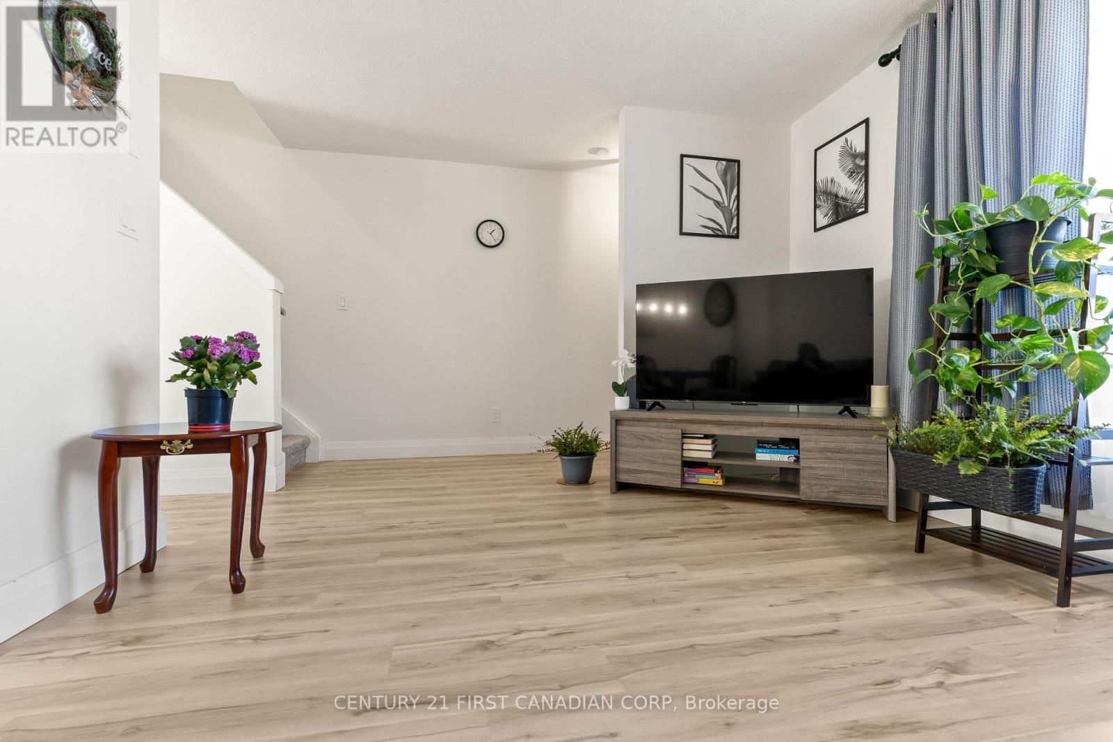 53 - 355 Sandringham Crescent, London South, Ontario  N6C 5K3 - Photo 10 - X12488964