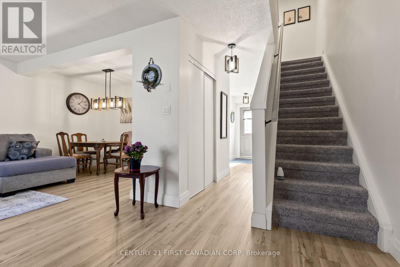 53 - 355 Sandringham Crescent, London South, Ontario  N6C 5K3 - Photo 13 - X12488964