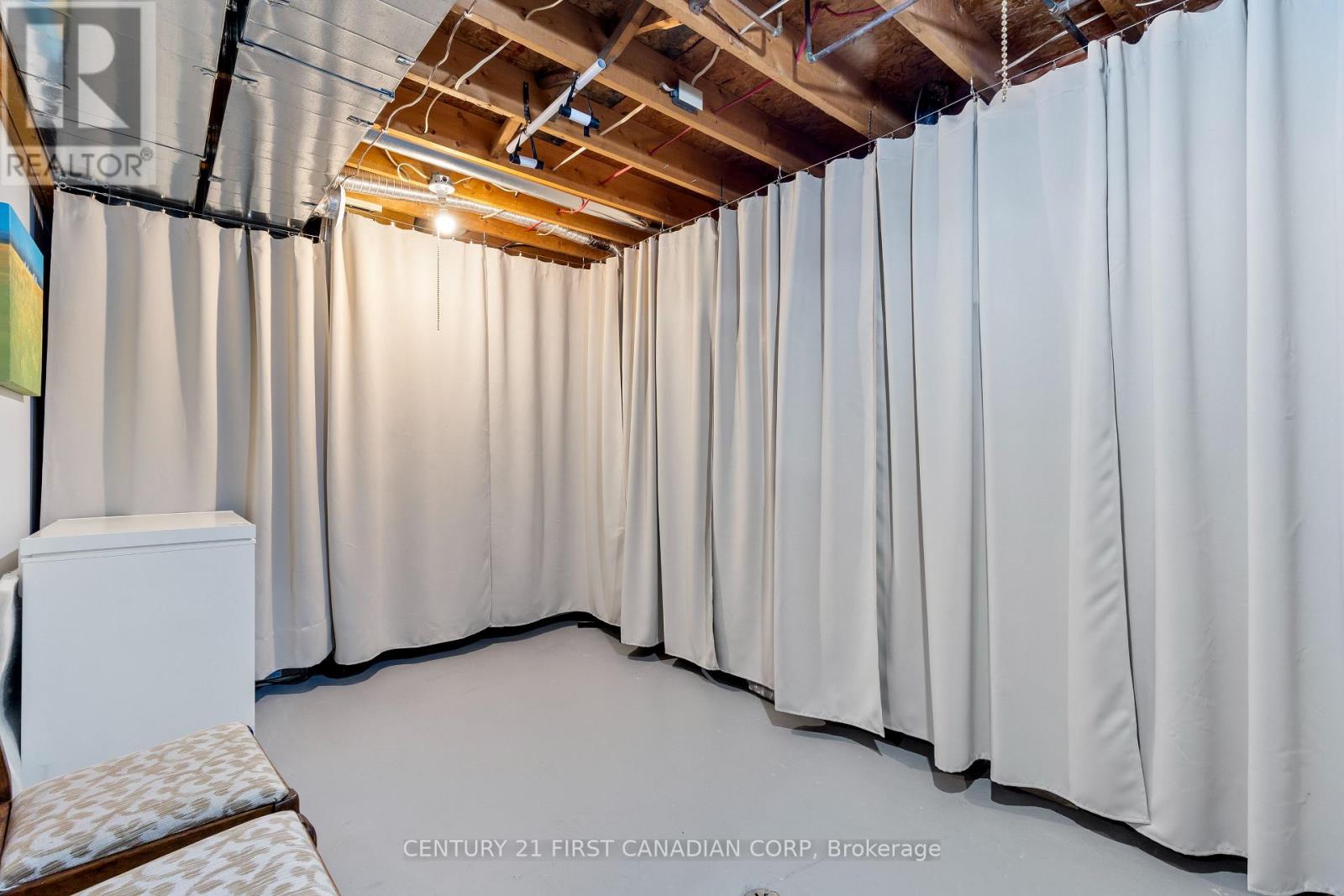 53 - 355 Sandringham Crescent, London South, Ontario  N6C 5K3 - Photo 26 - X12488964