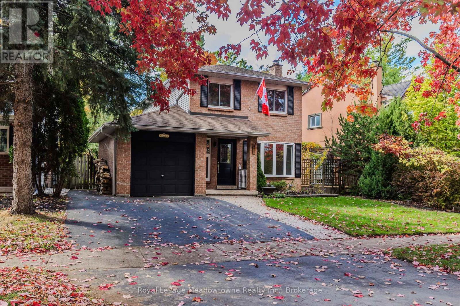 196 CHALMERS STREET, Oakville, Ontario