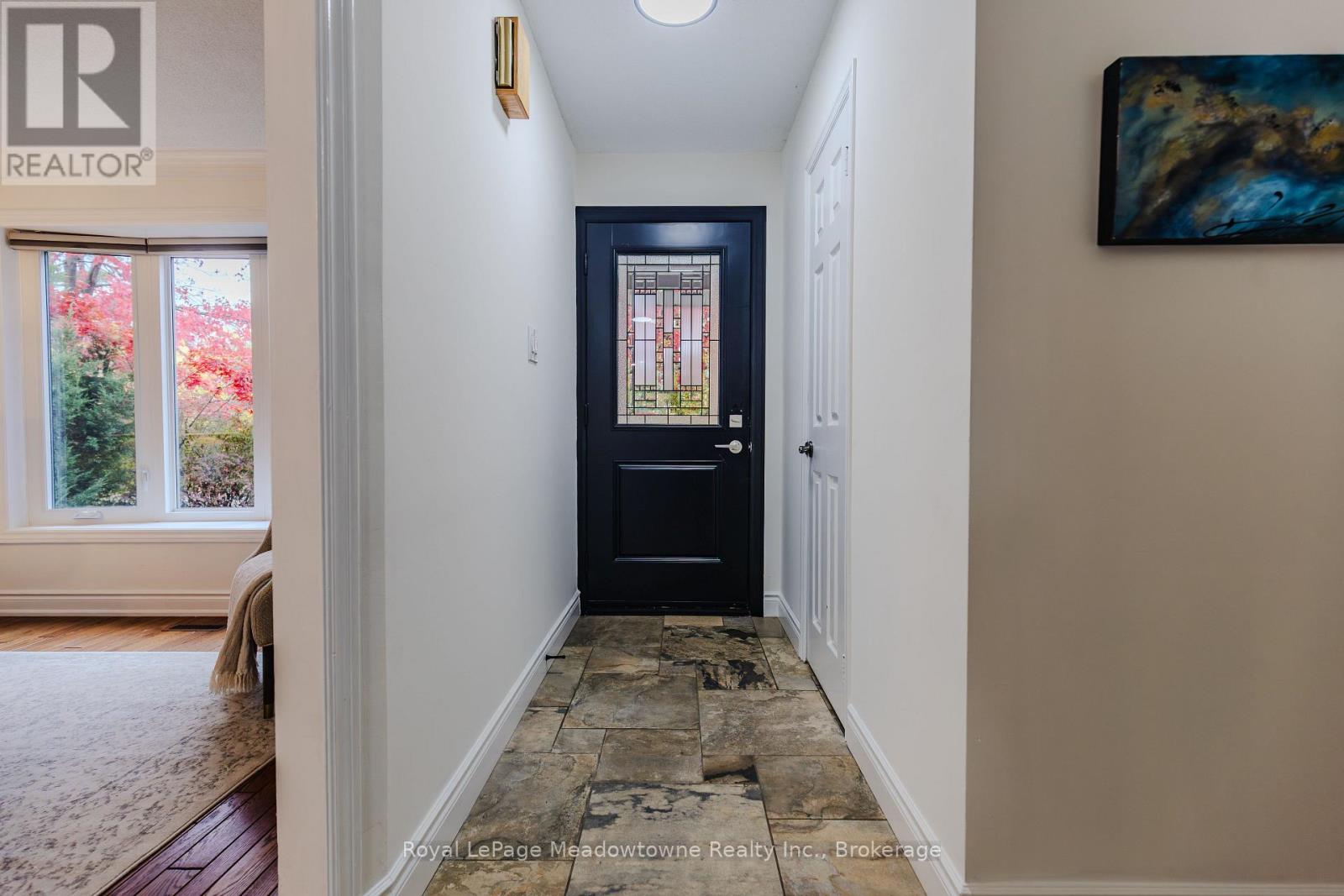 196 Chalmers Street, Oakville, Ontario  L6L 5R9 - Photo 11 - W12488954