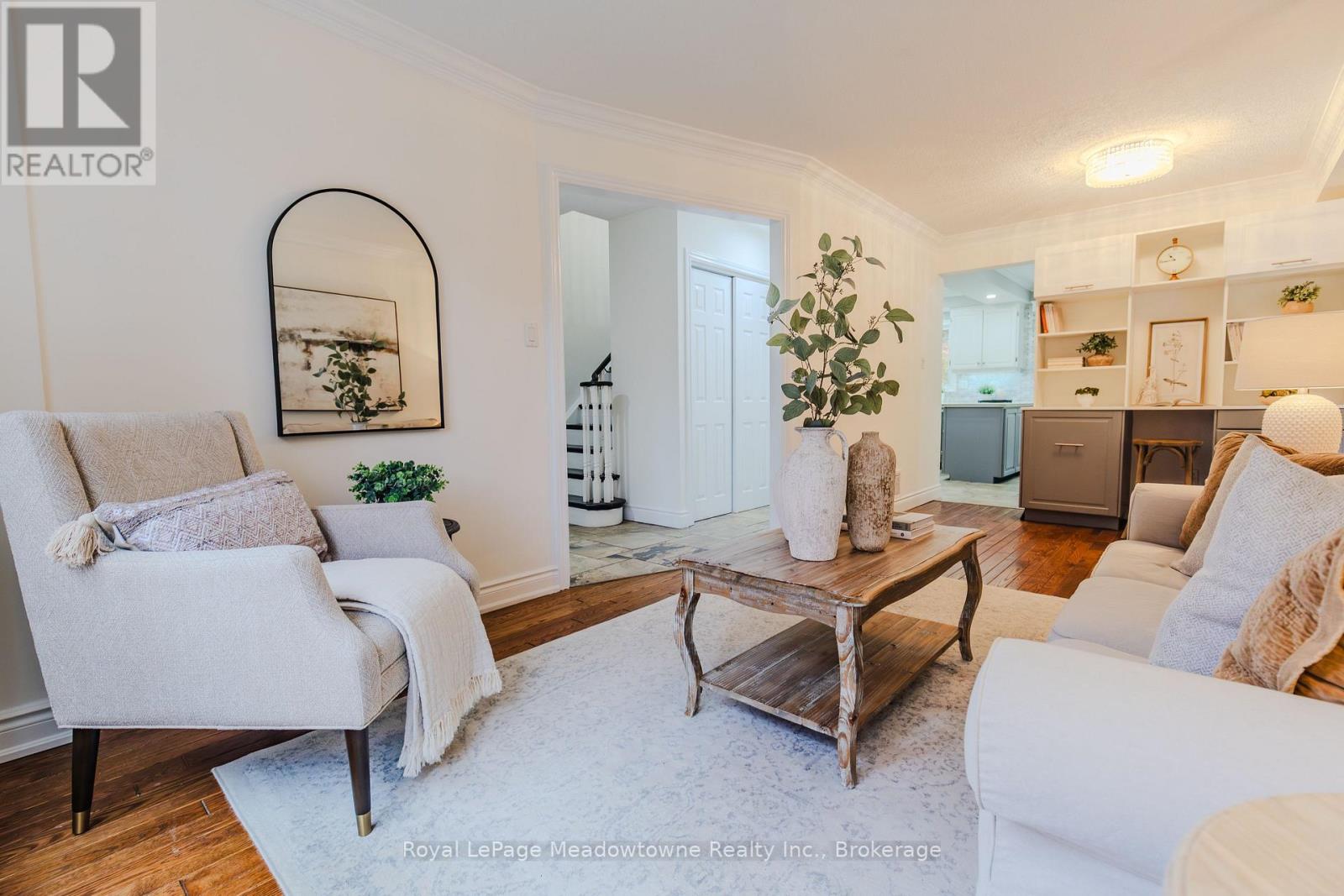 196 Chalmers Street, Oakville, Ontario  L6L 5R9 - Photo 17 - W12488954