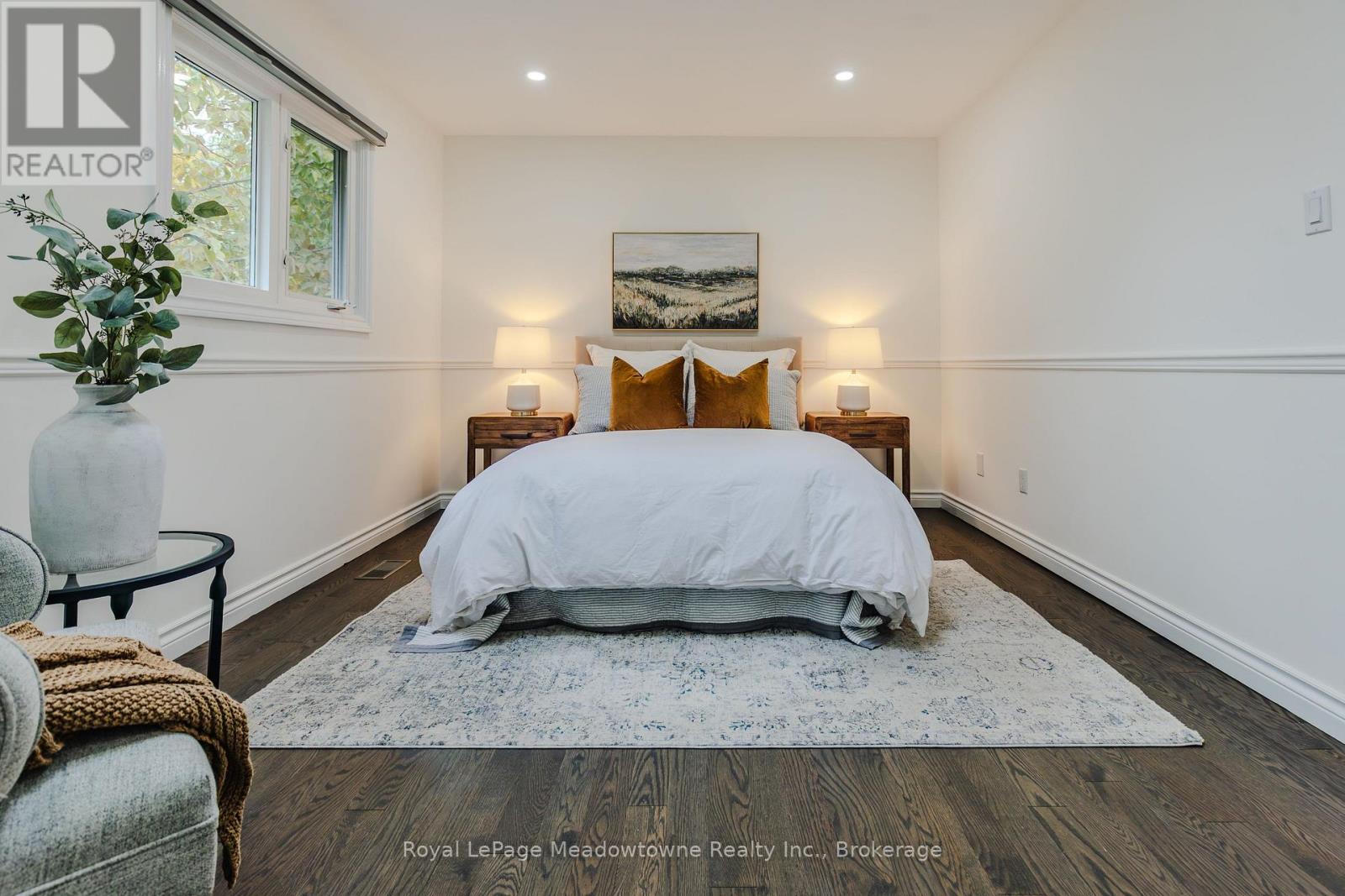 196 Chalmers Street, Oakville, Ontario  L6L 5R9 - Photo 25 - W12488954