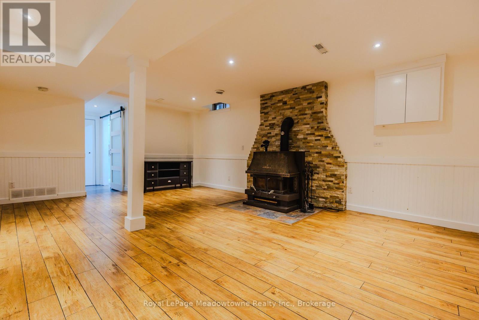 196 Chalmers Street, Oakville, Ontario  L6L 5R9 - Photo 35 - W12488954