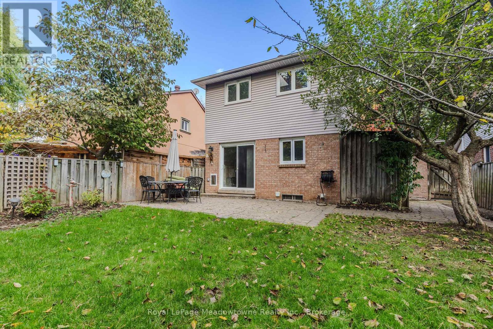 196 Chalmers Street, Oakville, Ontario  L6L 5R9 - Photo 6 - W12488954