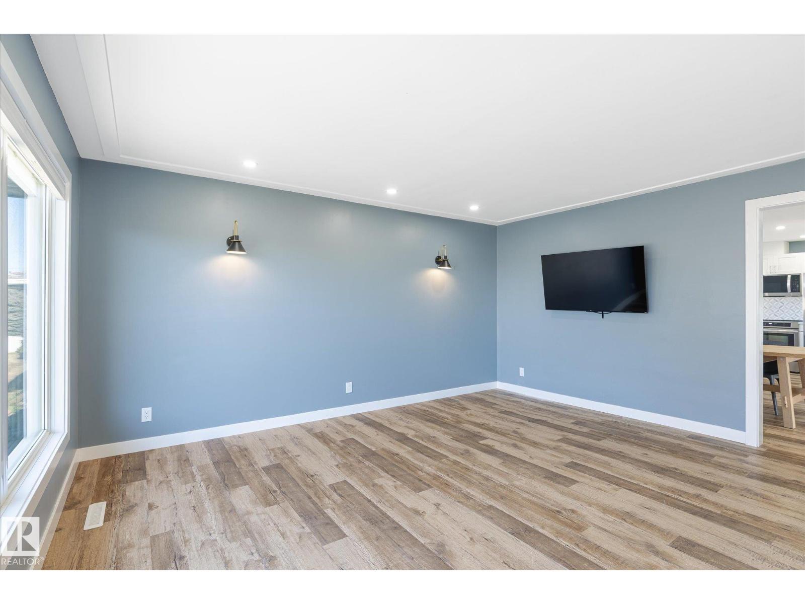 12707 & 12709 92 St Nw, Edmonton, Alberta  T5E 3R3 - Photo 6 - E4463953