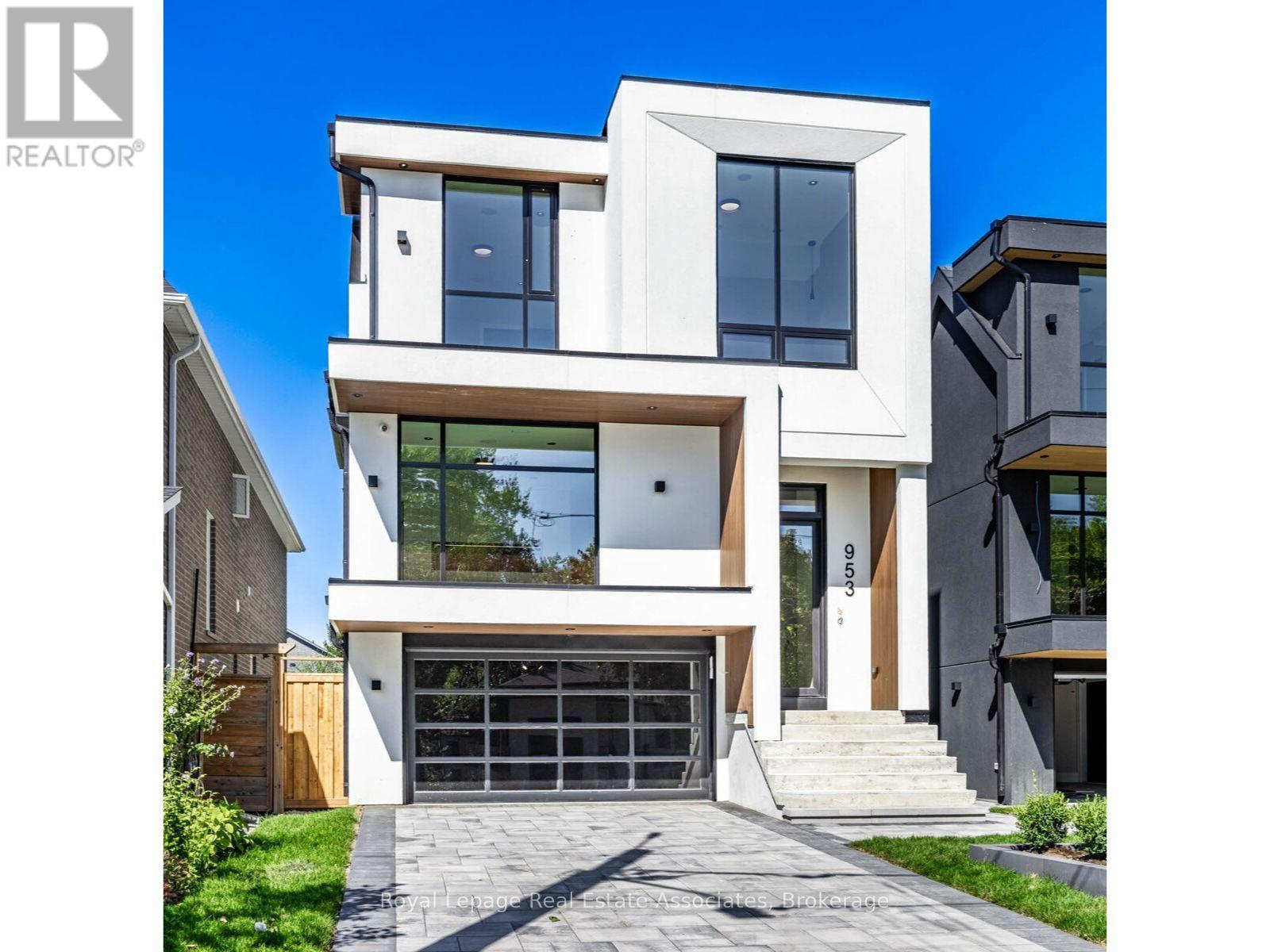 953 HALLIDAY AVENUE, Mississauga, Ontario