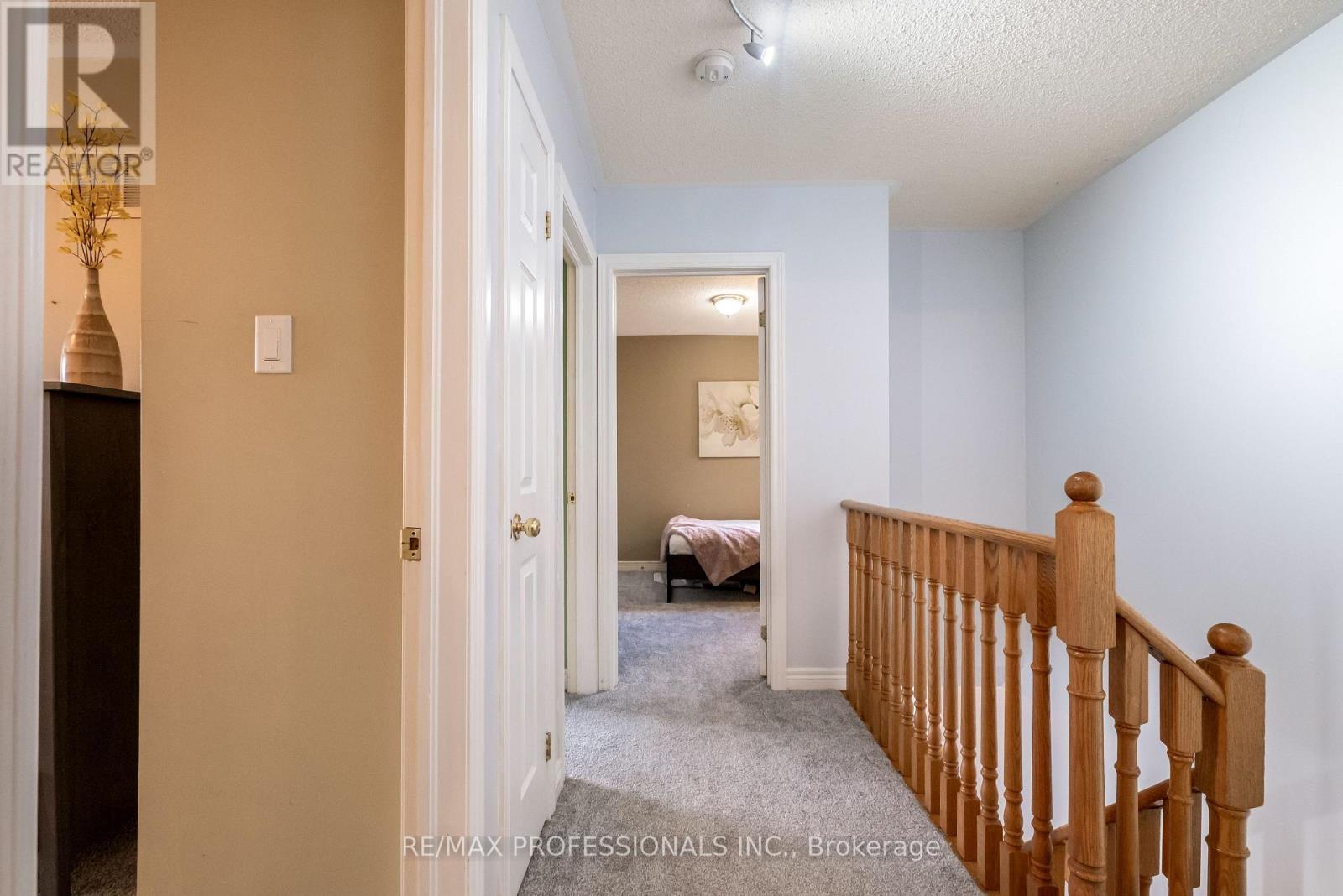 65 Hickorybush Avenue, Brampton, Ontario  L6R 1C8 - Photo 28 - W12487773